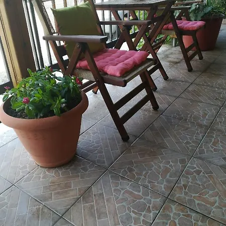 Frini And * Paralia Katerinis