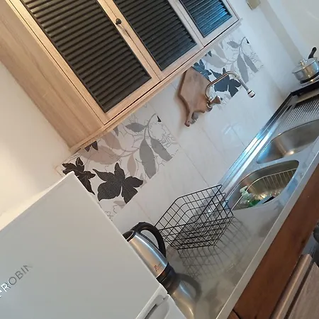 Frini And Paralía