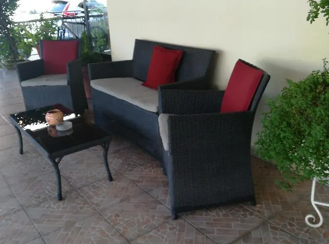 Frini And Lejlighed *